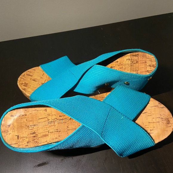 comfortable sandals for summer - Picture 3 of 5